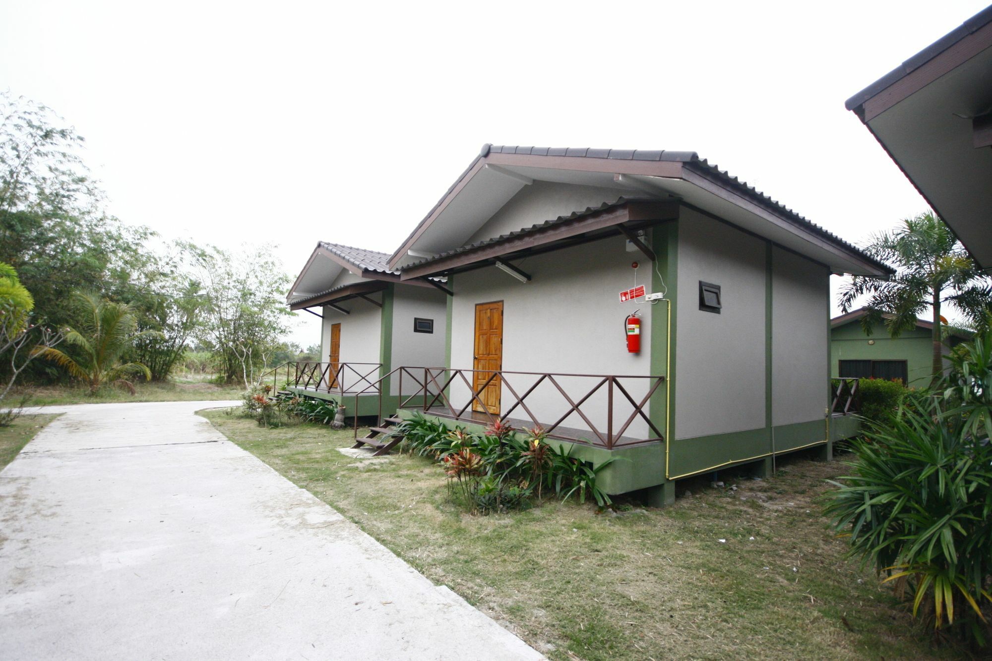 Long Lake Resort Chonburi Ngoại thất bức ảnh
